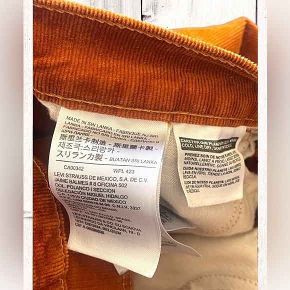 Levi's Wmns 724 High Rise Straight Crop Corduroy Sz 24 Jeans Pants Pumpkin Spice - Picture 8 of 9